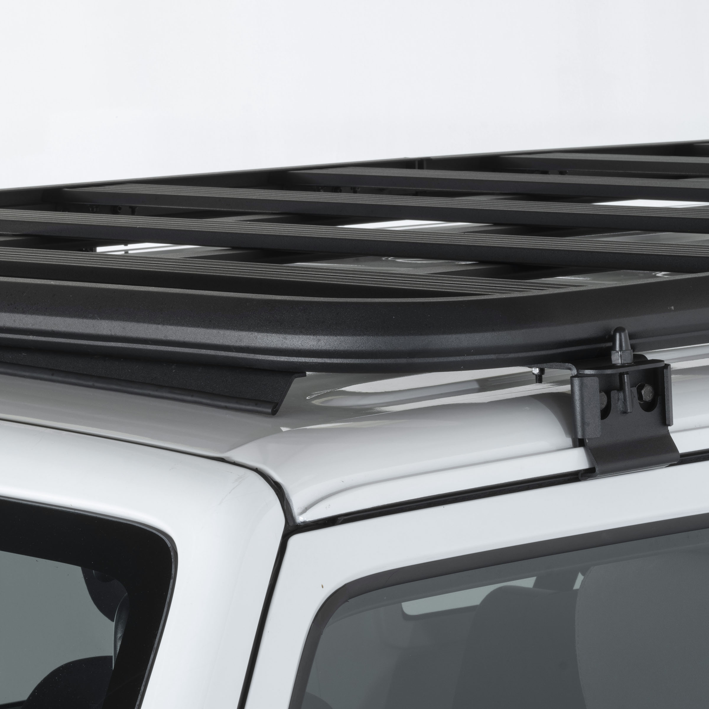 Smittybilt J01 Defender Platform Roof Rack Mounts for 07-18 Jeep 